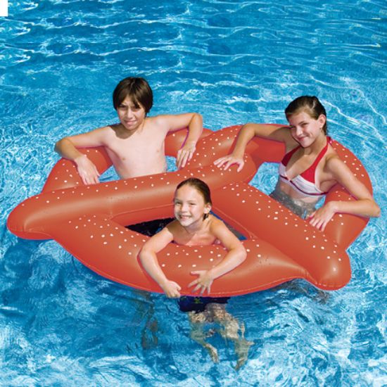 Swimline Giant Pretzel - 90640