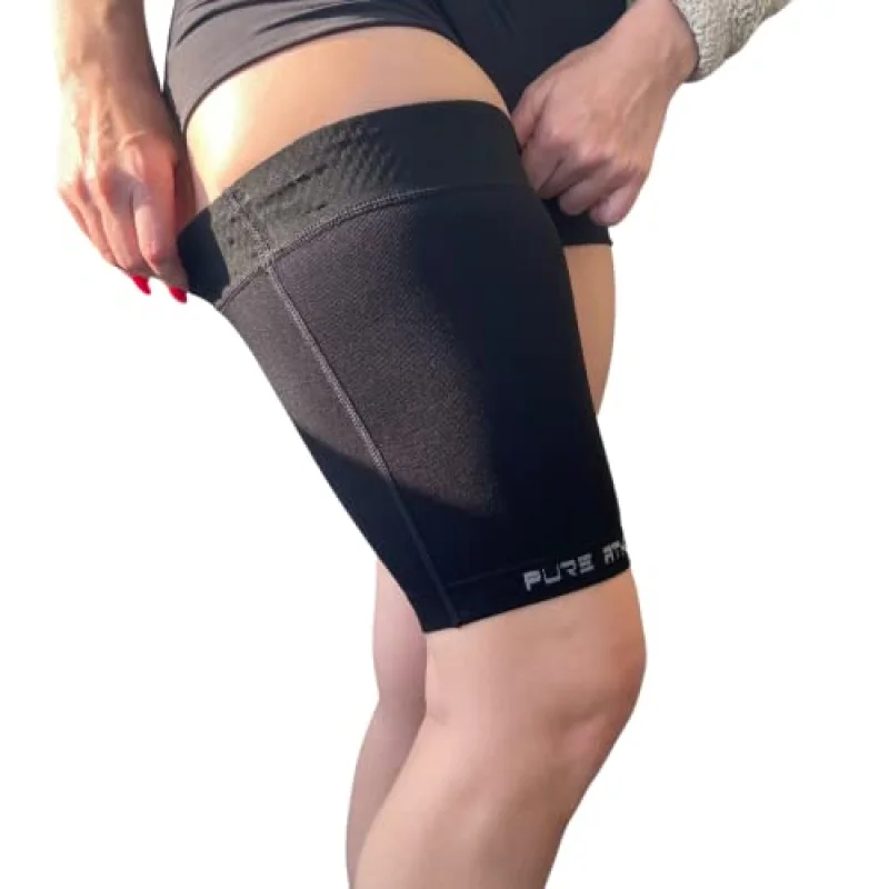 Thigh Compression SleeveHamstring, Quadriceps, Groin Pull and StrainsRunning, Basketball, Tennis, Soccer, SportsAthletic Thigh Support (Single) (1 Sleeve - Midnight Black, L)
