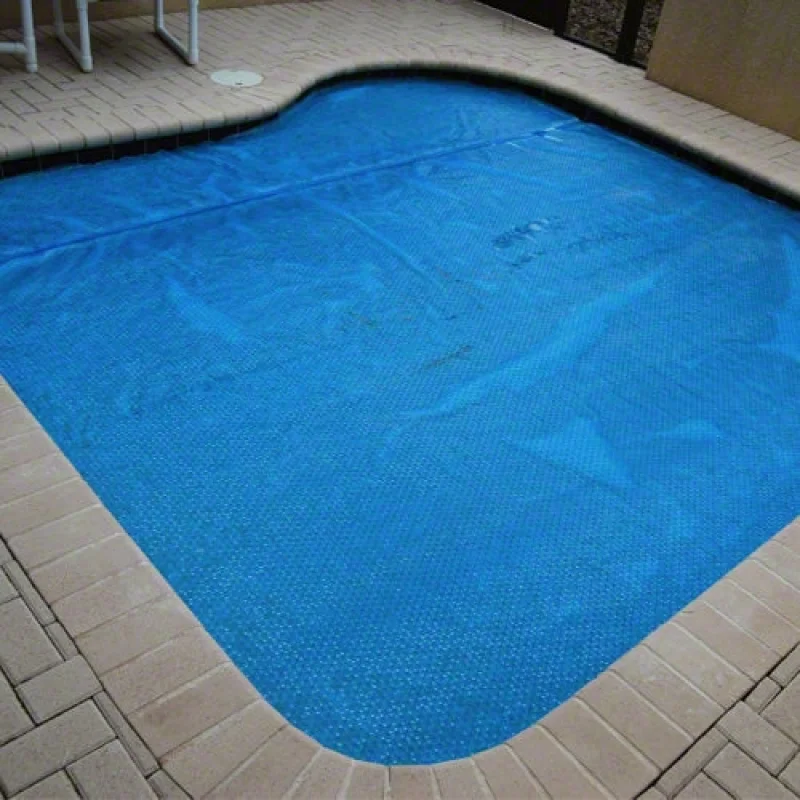 Yard Guard Blue Solar Blanket 16' X 32' Rectangle - 14 Mil